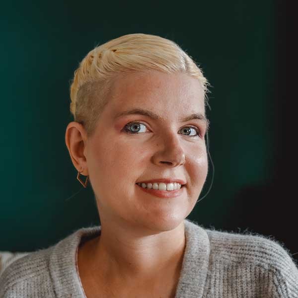 SMA-Betroffene und SMAlltalk Redaktionsmitglied Alina 